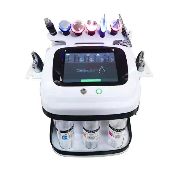 Máy chăm sóc da sạc 8 trong 1 để làm sạch sâu và thu nhỏ lỗ chân lông